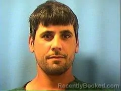 Mugshot of DUSTIN W MACALUSO