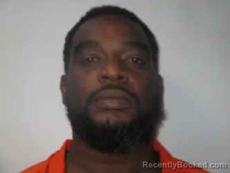 Mugshot of DIONELL DEVON HOWARD