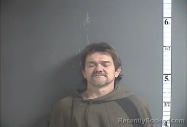 Mugshot of THOMAS E HORTON