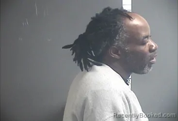 Mugshot of JOQUARRY GIBSON