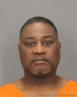 Mugshot of CURTIS T LECATOR