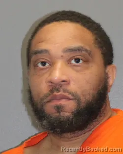 Mugshot of KENNARD L CARR