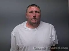 Mugshot of RICHARD L HAMILTON