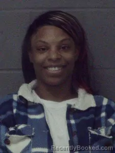 Mugshot of Maxine Laniel Eason