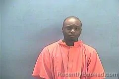 Mugshot of YAVONTE NOLEN