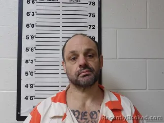 Mugshot of DUSTYN D CLAY