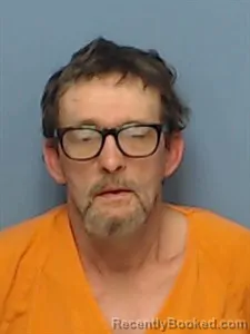 Mugshot of Gilbert Owen Thomas