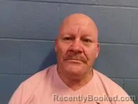 Mugshot of JAMES E DAVIS