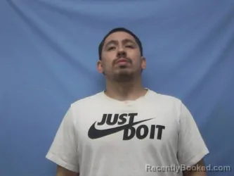 Mugshot of WILFREDO JR GUTIERREZ