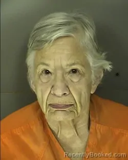 Mugshot of MIA TAYLOR CHAMBERLAIN