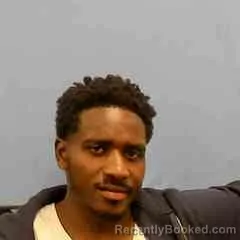 Mugshot of LADARIUS HENDERSON