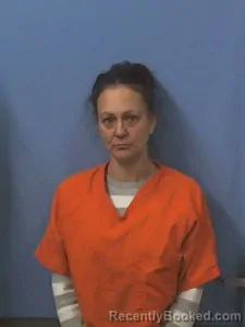 Mugshot of Linda DEE RIVERA