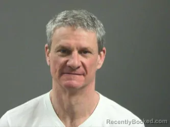 Mugshot of Dustin Villines