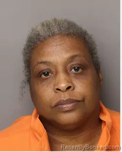Mugshot of SHARETTA VANICE MOORE